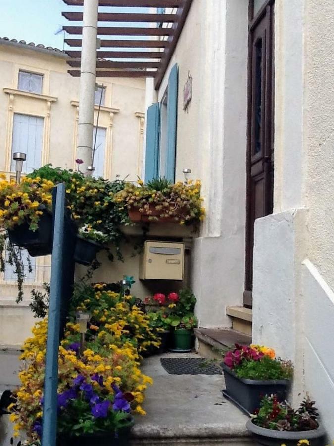 Ginestas L'Orchidee B&B 외부 사진